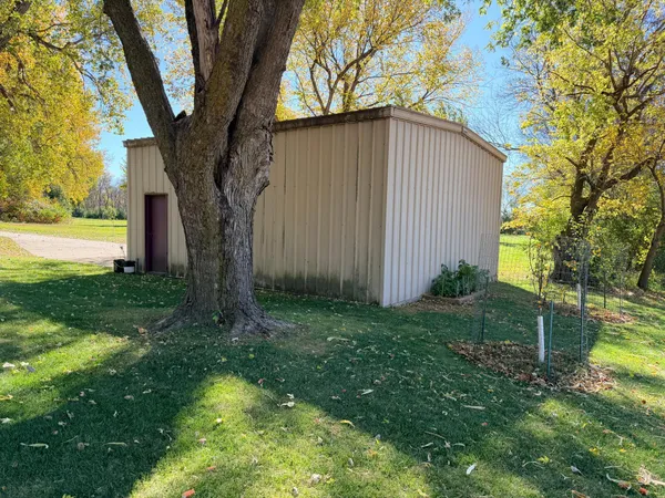 $357,500 | 622 Woodcrest Avenue, Worthington, MN 56187