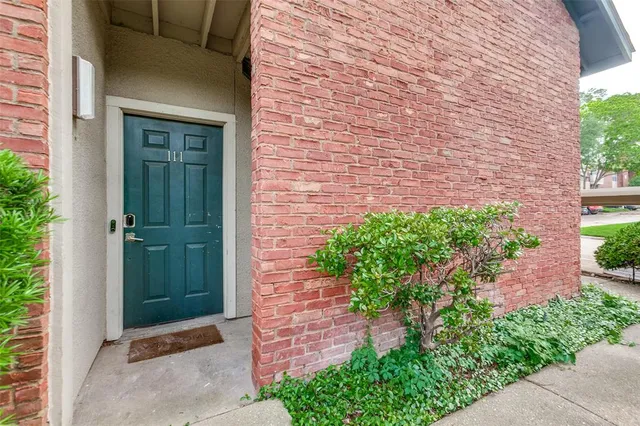 $1,800 | 8601 Park Lane, Unit 111, Dallas, TX 75231