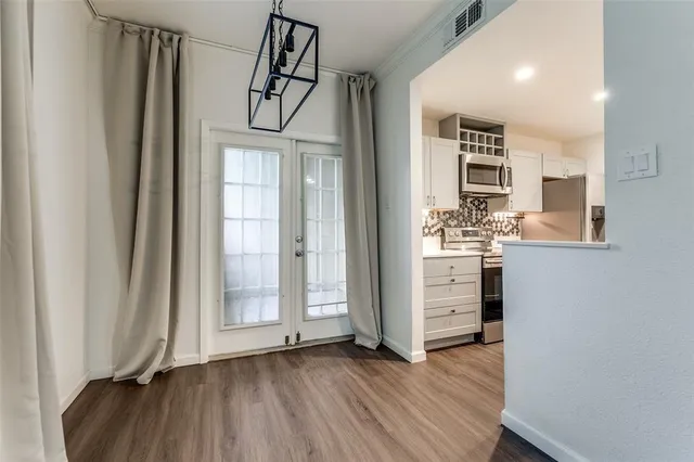 $1,800 | 8601 Park Lane, Unit 111, Dallas, TX 75231