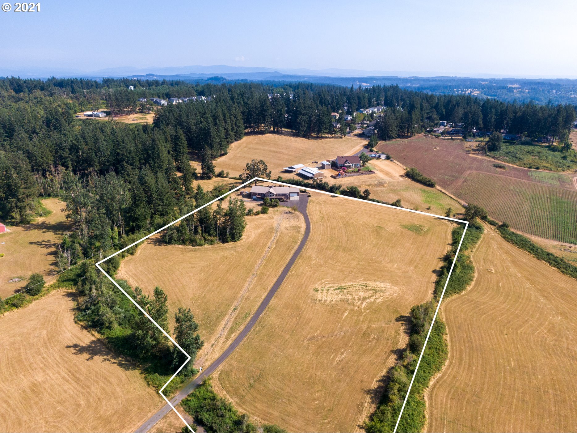 14740 South Gerkman Road Oregon City, OR 97045 - Photo 4 of 32 Gallery Image 4