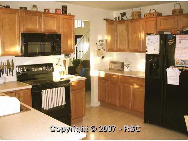 5382 Gentle Wind Road Colorado Springs, CO 80922 - Photo 5 of 15