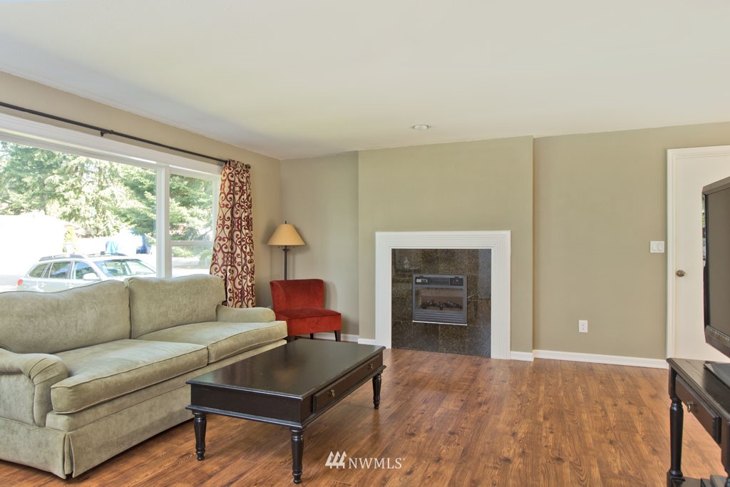 116 183rd Street Southwest Bothell, WA 98012 - Photo 3 of 15