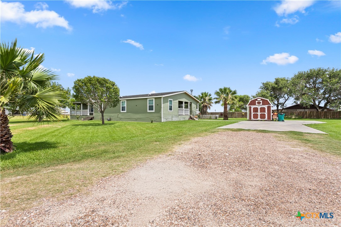 1845 Royal Road Port Lavaca, TX 77979 - Photo 9 of 30