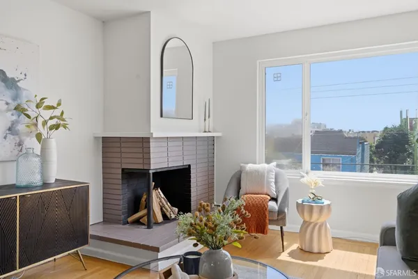 $1,295,000 | 4734-4736 Irving Street, San Francisco, CA 94122