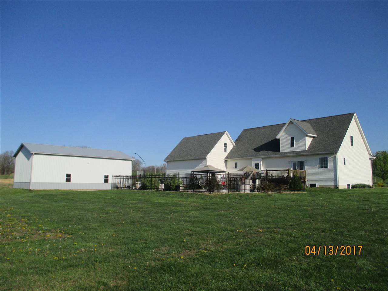 6304 East Michaels Road Bloomfield, IN 47424 - Photo 4 of 36