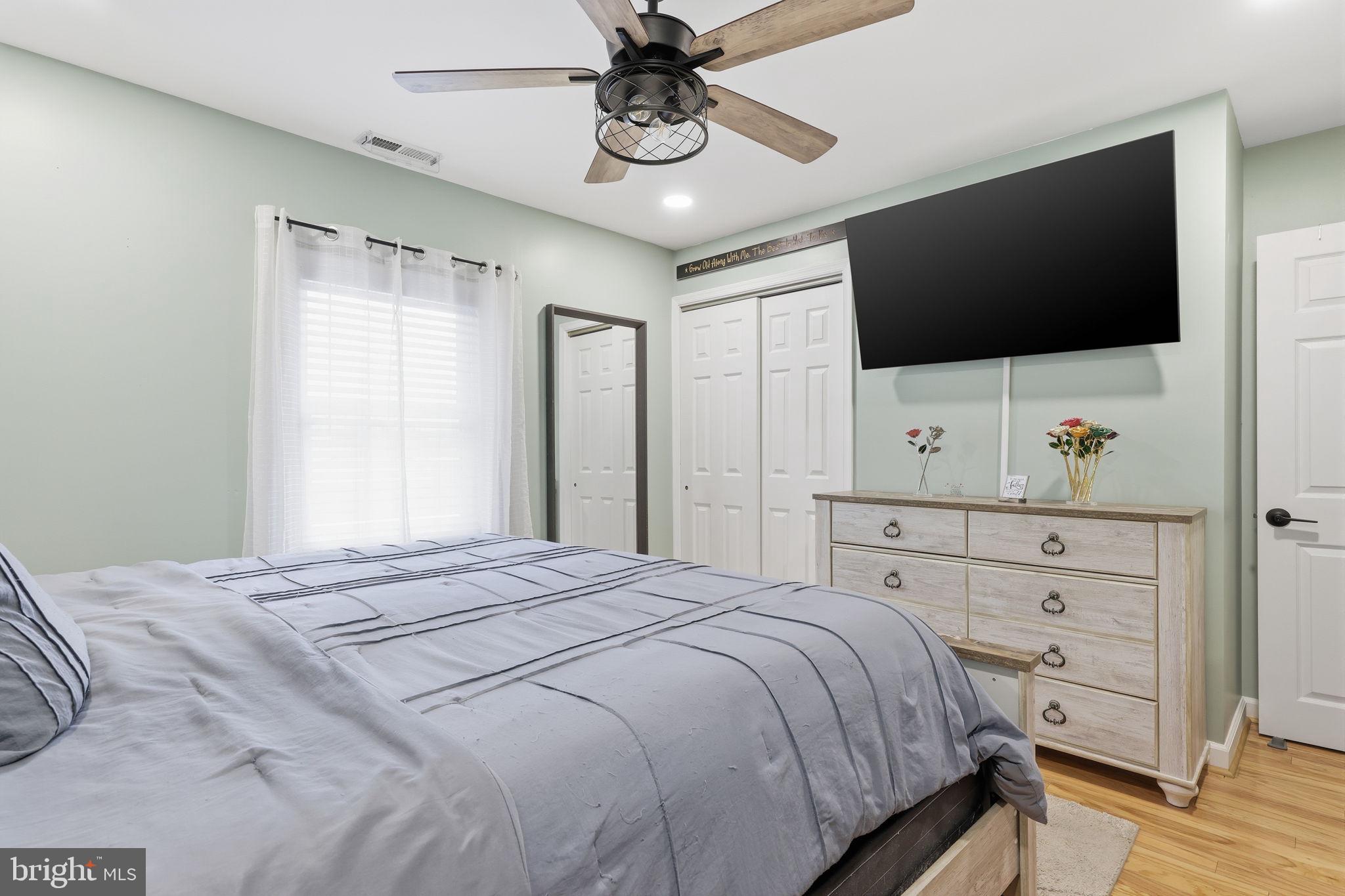 682 Trenton Road Fairless Hills, PA 19030 - Photo 18 of 27 Primary Bedroom