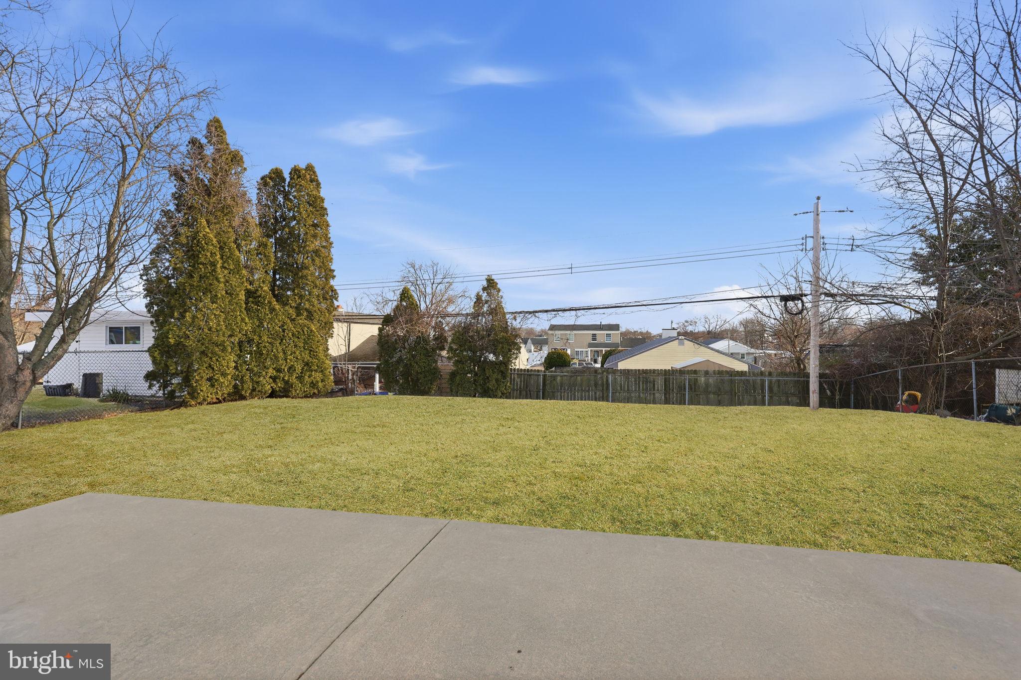 682 Trenton Road Fairless Hills, PA 19030 - Photo 21 of 27 Fully Fenced Backyard