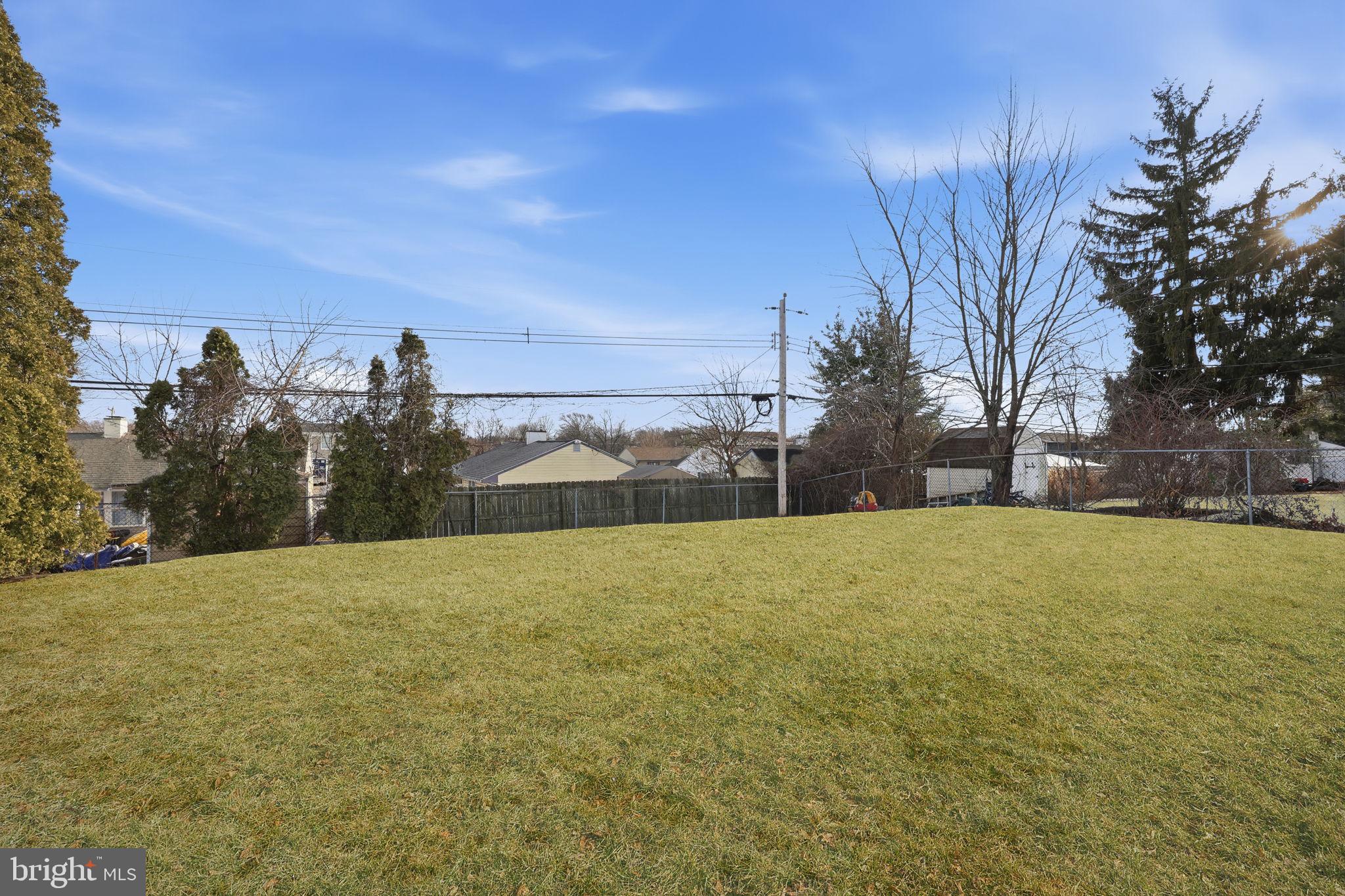 682 Trenton Road Fairless Hills, PA 19030 - Photo 22 of 27 Fully Fenced Backyard