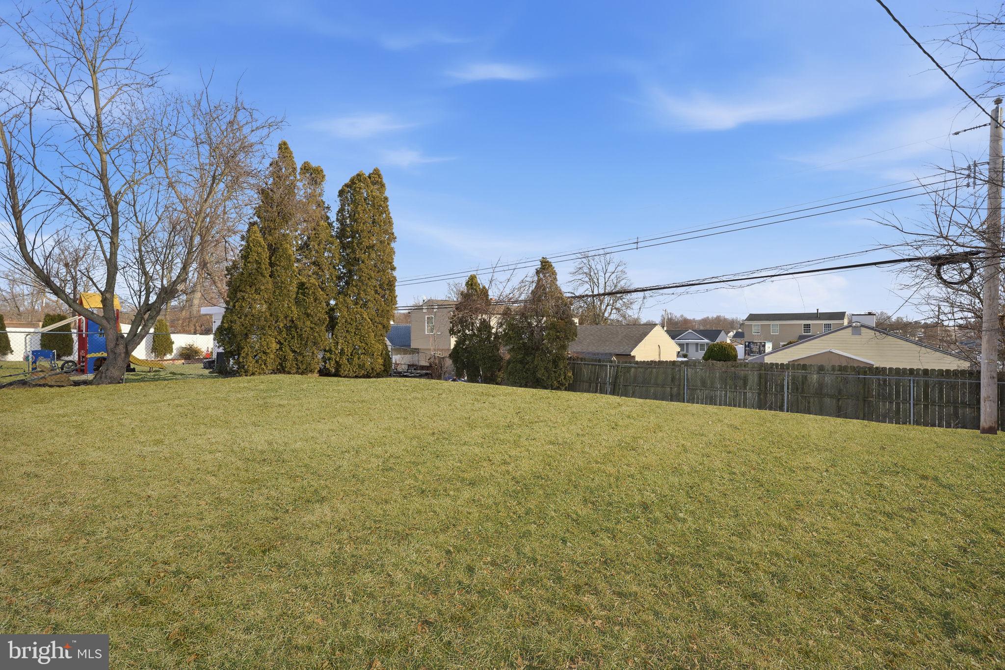 682 Trenton Road Fairless Hills, PA 19030 - Photo 24 of 27 Backyard