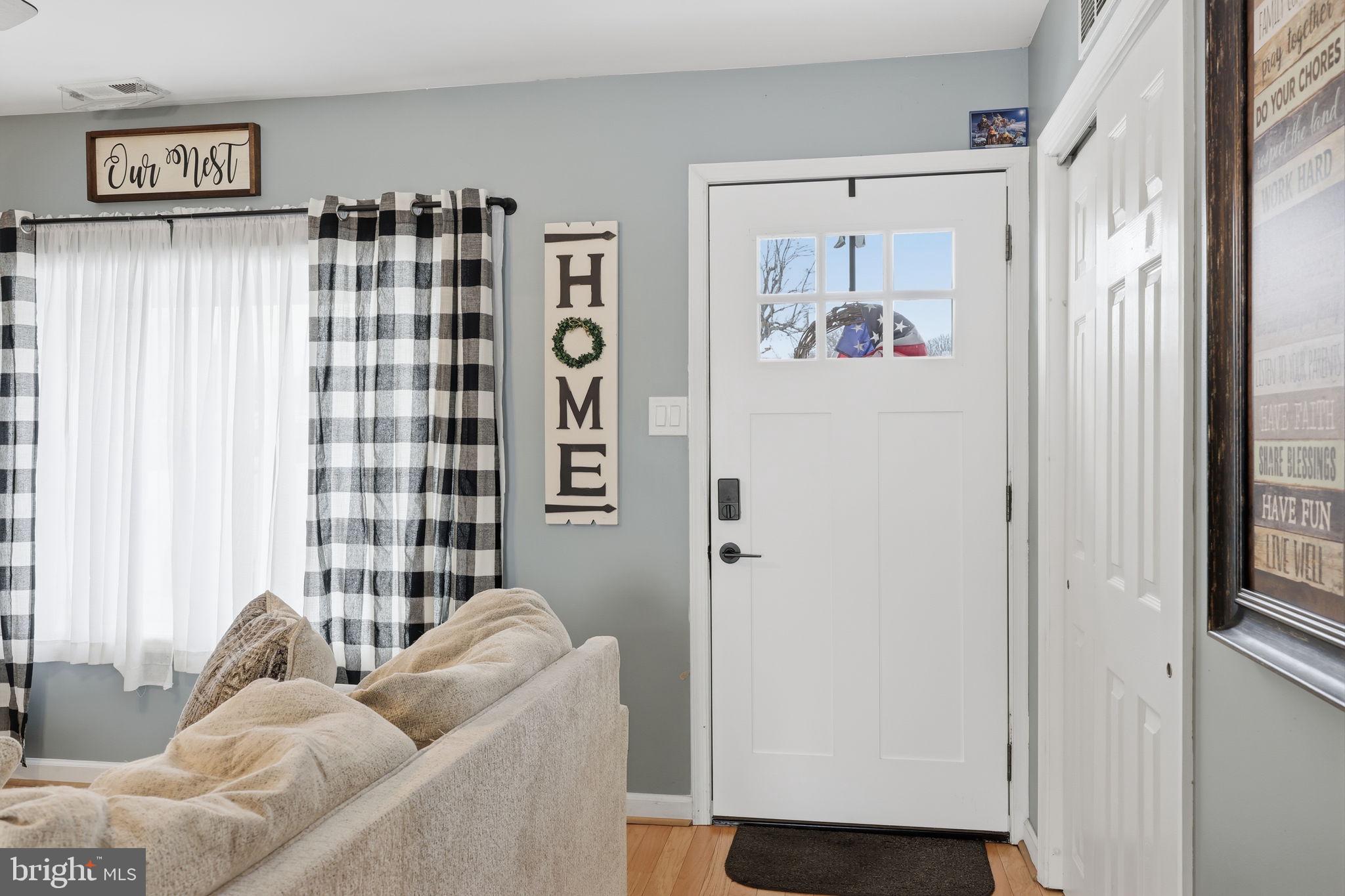 682 Trenton Road Fairless Hills, PA 19030 - Photo 4 of 27 Living Room access to front door