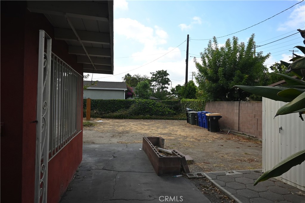 1037 North Valley Street Burbank, CA 91505 - Photo 23 of 27 a view of storage space
