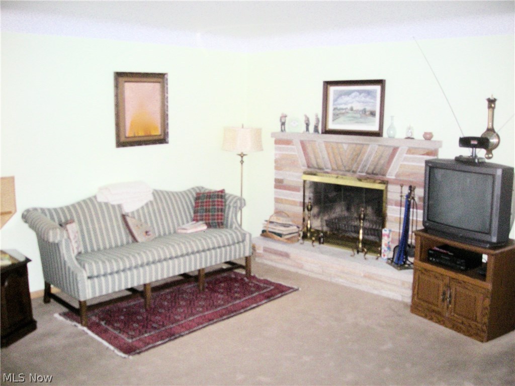 6015 Hillside Road Independence, OH 44131 - Photo 14 of 32 Gallery Image 14