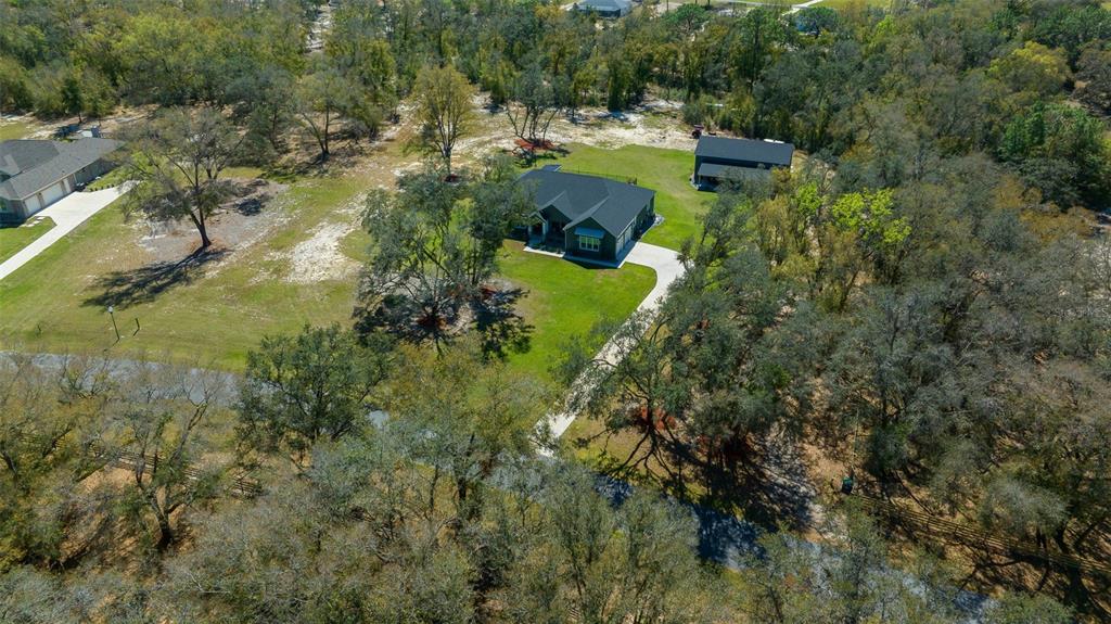 11707 Southeast 101st Court Road Belleview, FL 34420 - Photo 77 of 84