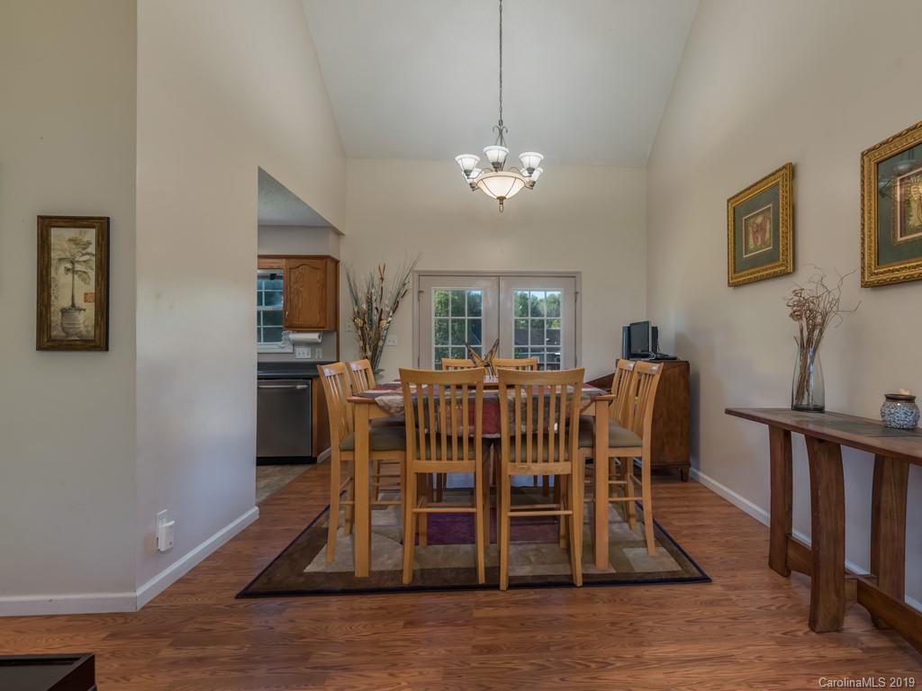164 Kennedy Road Weaverville, NC 28787 - Photo 5 of 23 Gallery Image 5