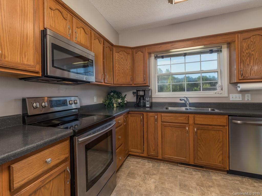 164 Kennedy Road Weaverville, NC 28787 - Photo 7 of 23 Gallery Image 7