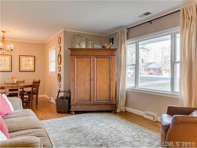 512 Hollis Road Charlotte, NC 28209 - Photo 4 of 15