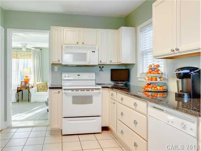 512 Hollis Road Charlotte, NC 28209 - Photo 7 of 15