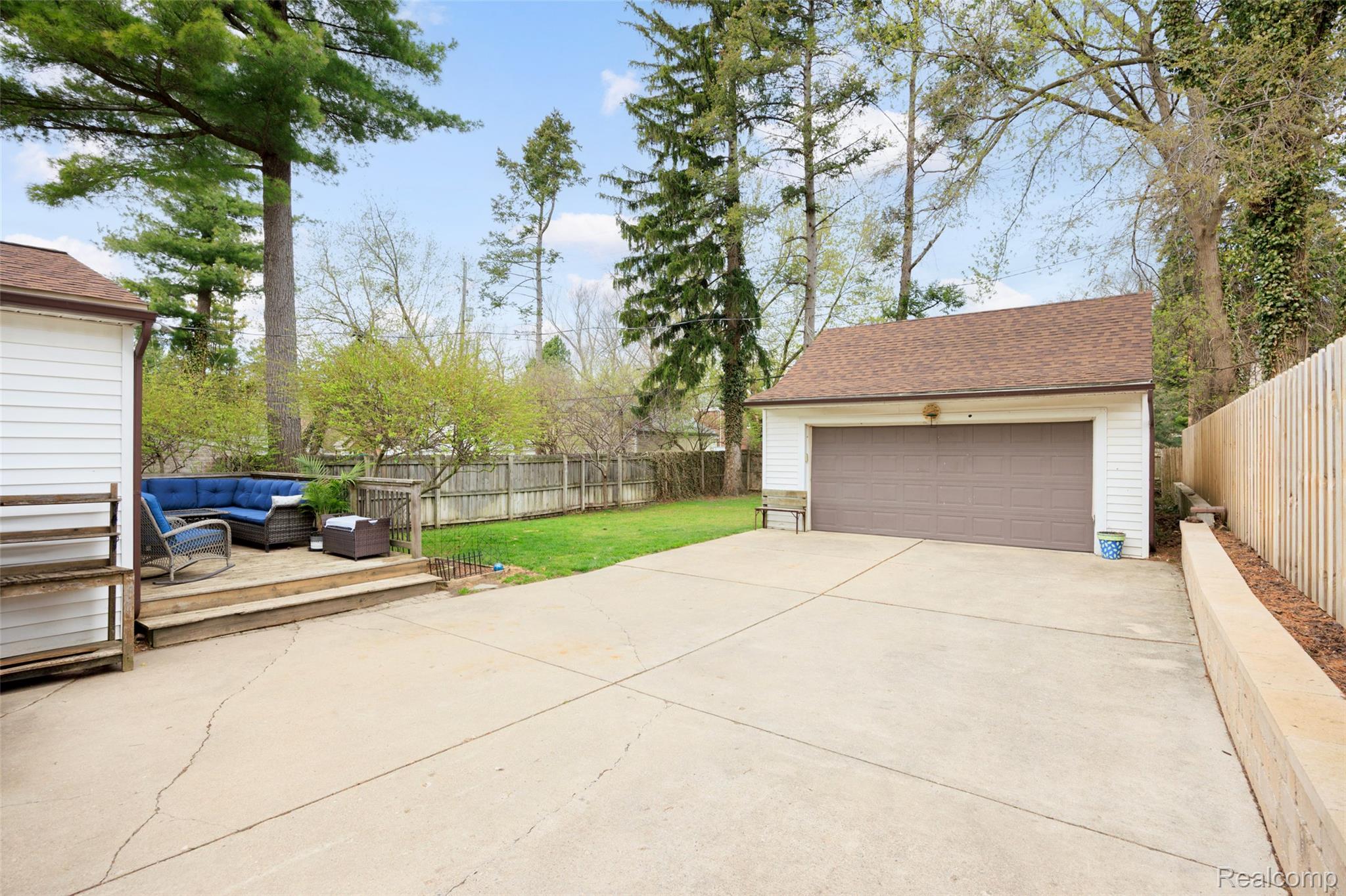 244 Kerby Road Grosse Pointe, MI 48236 - Photo 40 of 53 View of detached garage