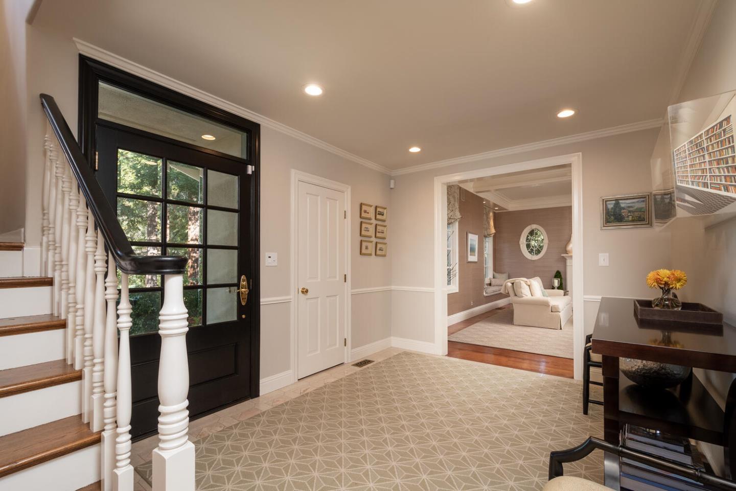 601 Chiltern Road Hillsborough, CA 94010 - Photo 11 of 55