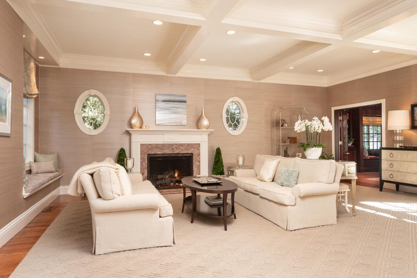 601 Chiltern Road Hillsborough, CA 94010 - Photo 12 of 55