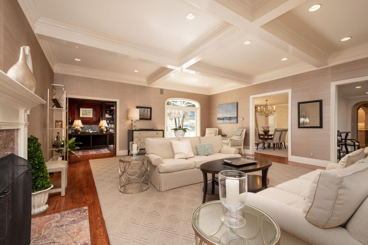 601 Chiltern Road Hillsborough, CA 94010 - Photo 15 of 55