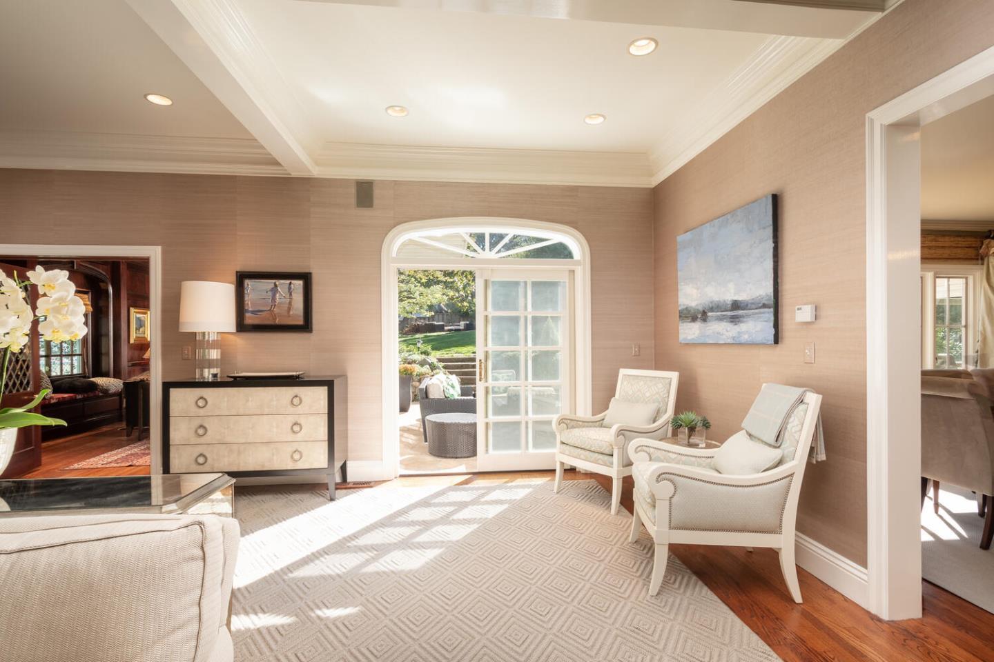 601 Chiltern Road Hillsborough, CA 94010 - Photo 16 of 55