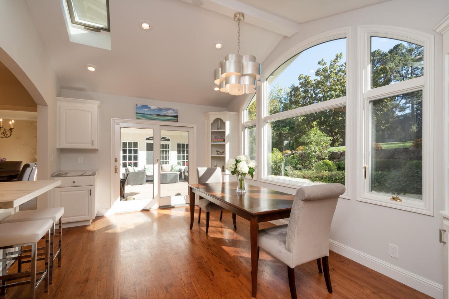 601 Chiltern Road Hillsborough, CA 94010 - Photo 25 of 55