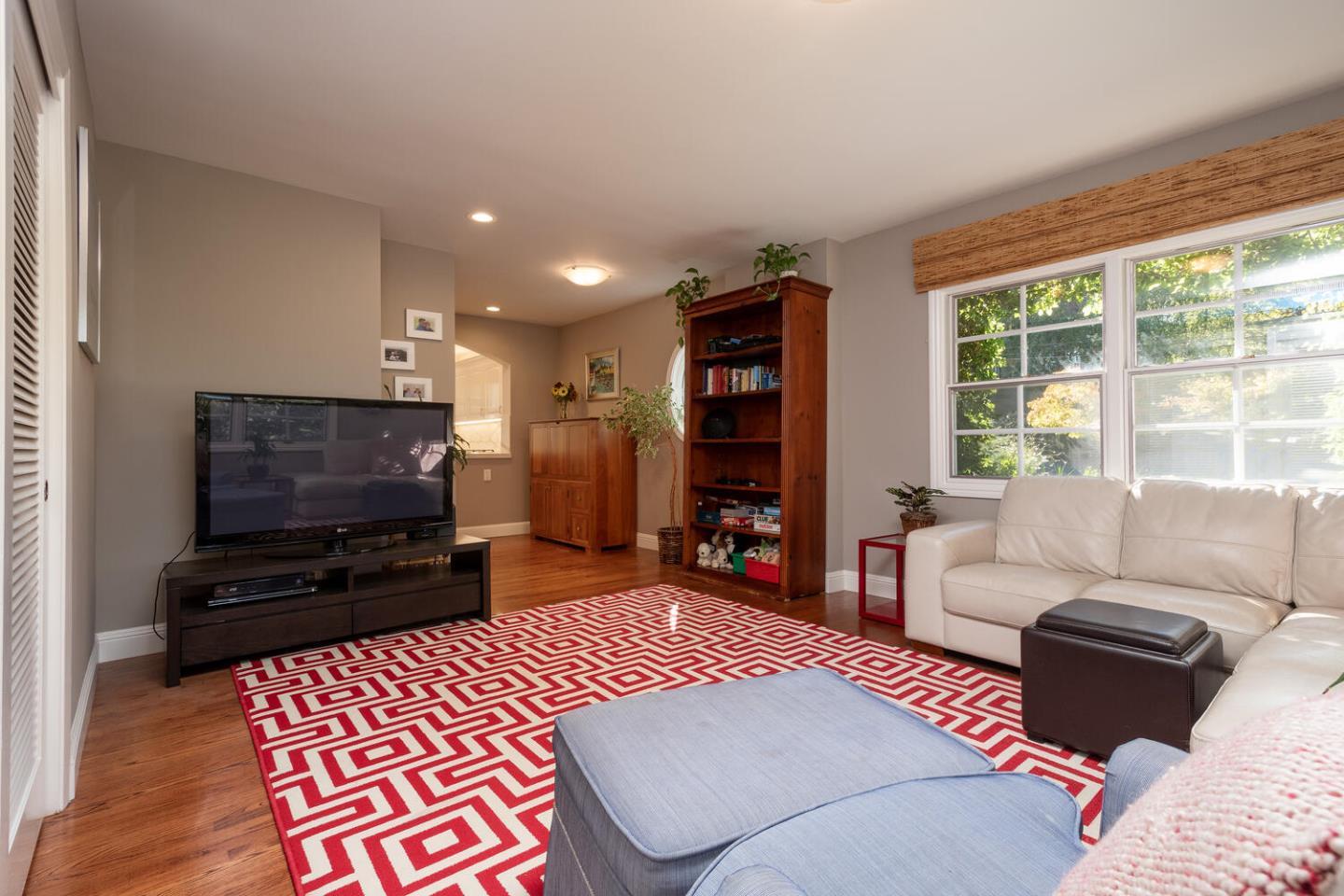 601 Chiltern Road Hillsborough, CA 94010 - Photo 27 of 55