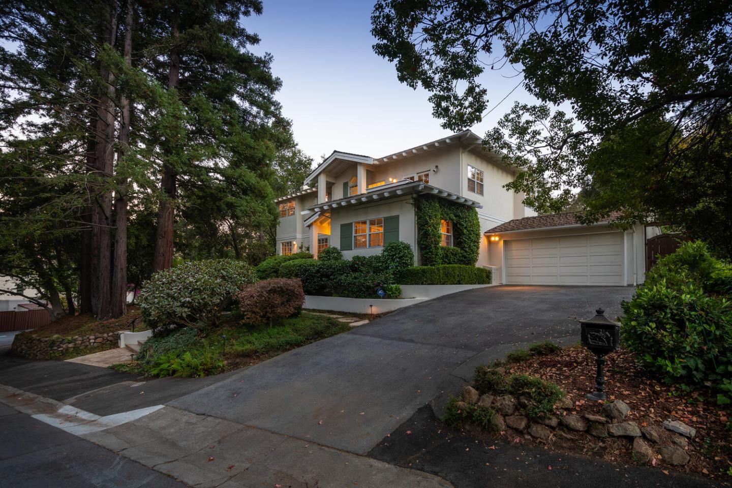 601 Chiltern Road Hillsborough, CA 94010 - Photo 4 of 55