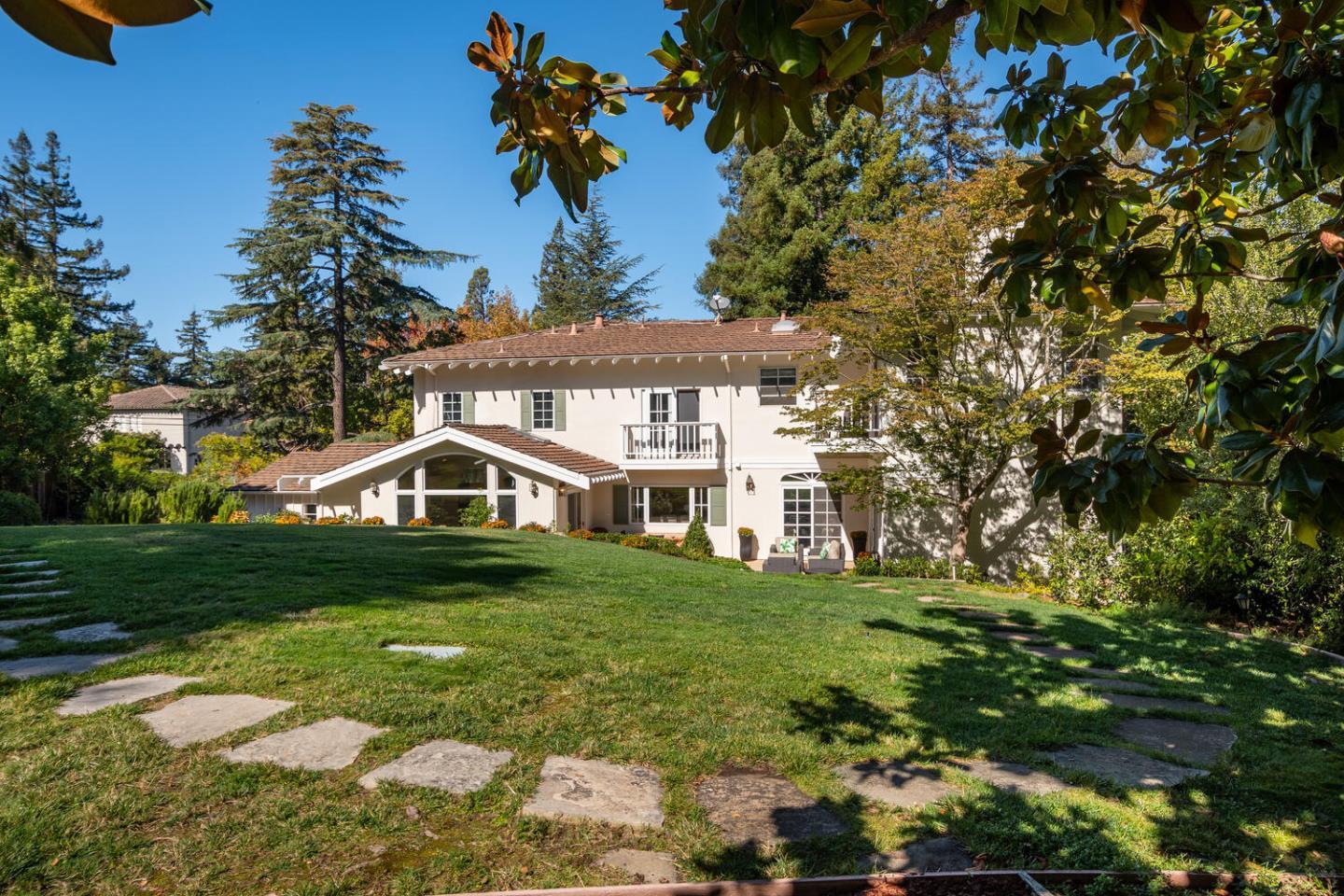 601 Chiltern Road Hillsborough, CA 94010 - Photo 46 of 55