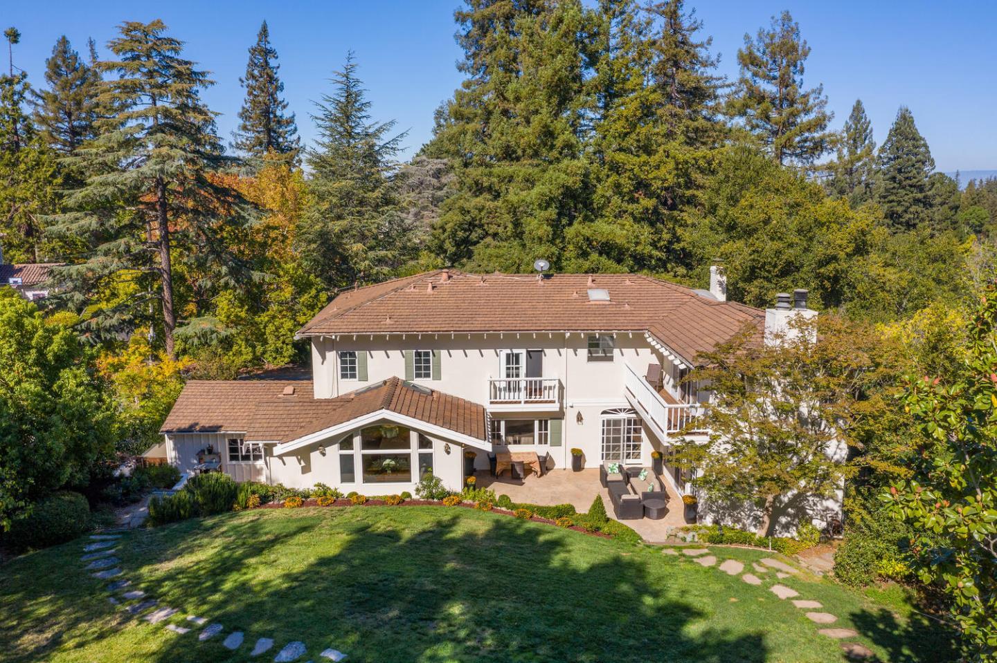 601 Chiltern Road Hillsborough, CA 94010 - Photo 51 of 55