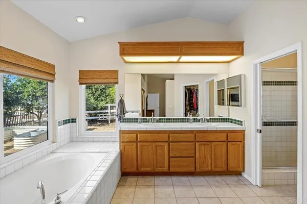 $1,249,000 | 31301 Kira Place, Valley Center, CA 92082