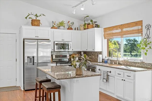 $1,249,000 | 31301 Kira Place, Valley Center, CA 92082