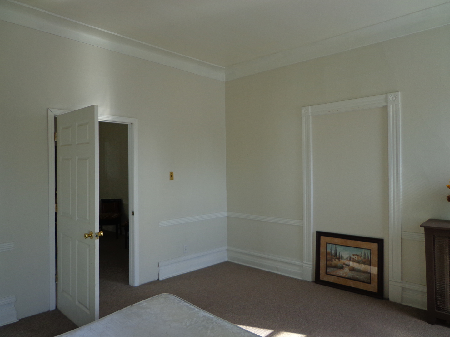 2357 Walnut Street, Unit 3 Blue Island, IL 60406 - Photo 7 of 16 a view of an empty room