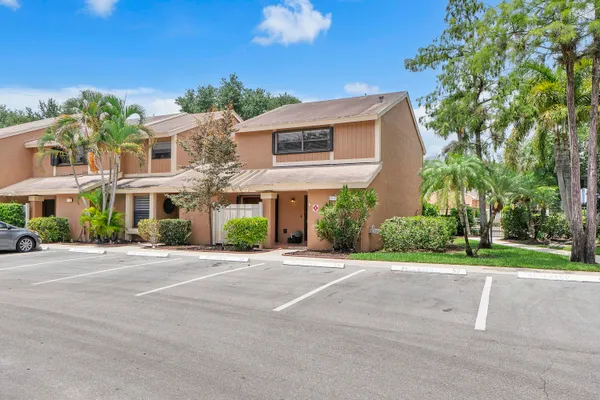 $2,750 | 2047 Northwest 45th Avenue, Unit 2047, Coconut Creek, FL 33066