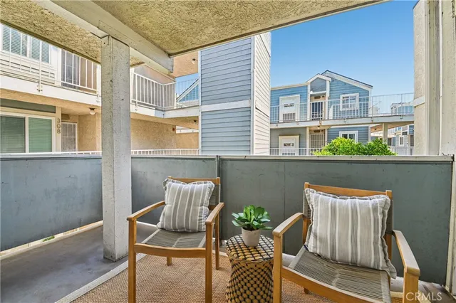 $399,000 | 628 Daisy Avenue, Unit 316, Long Beach, CA 90802