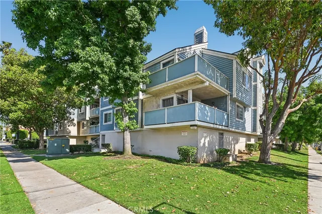 $399,000 | 628 Daisy Avenue, Unit 316, Long Beach, CA 90802