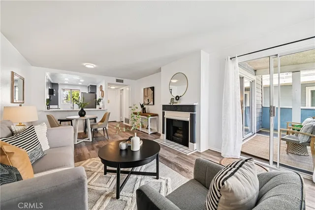 $399,000 | 628 Daisy Avenue, Unit 316, Long Beach, CA 90802