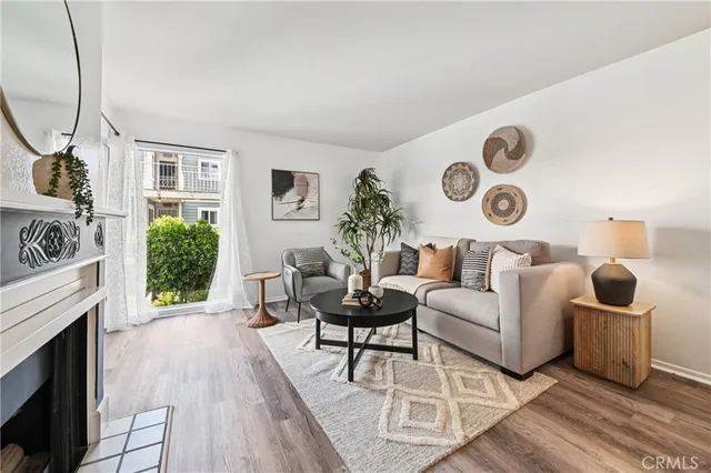 $399,000 | 628 Daisy Avenue, Unit 316, Long Beach, CA 90802