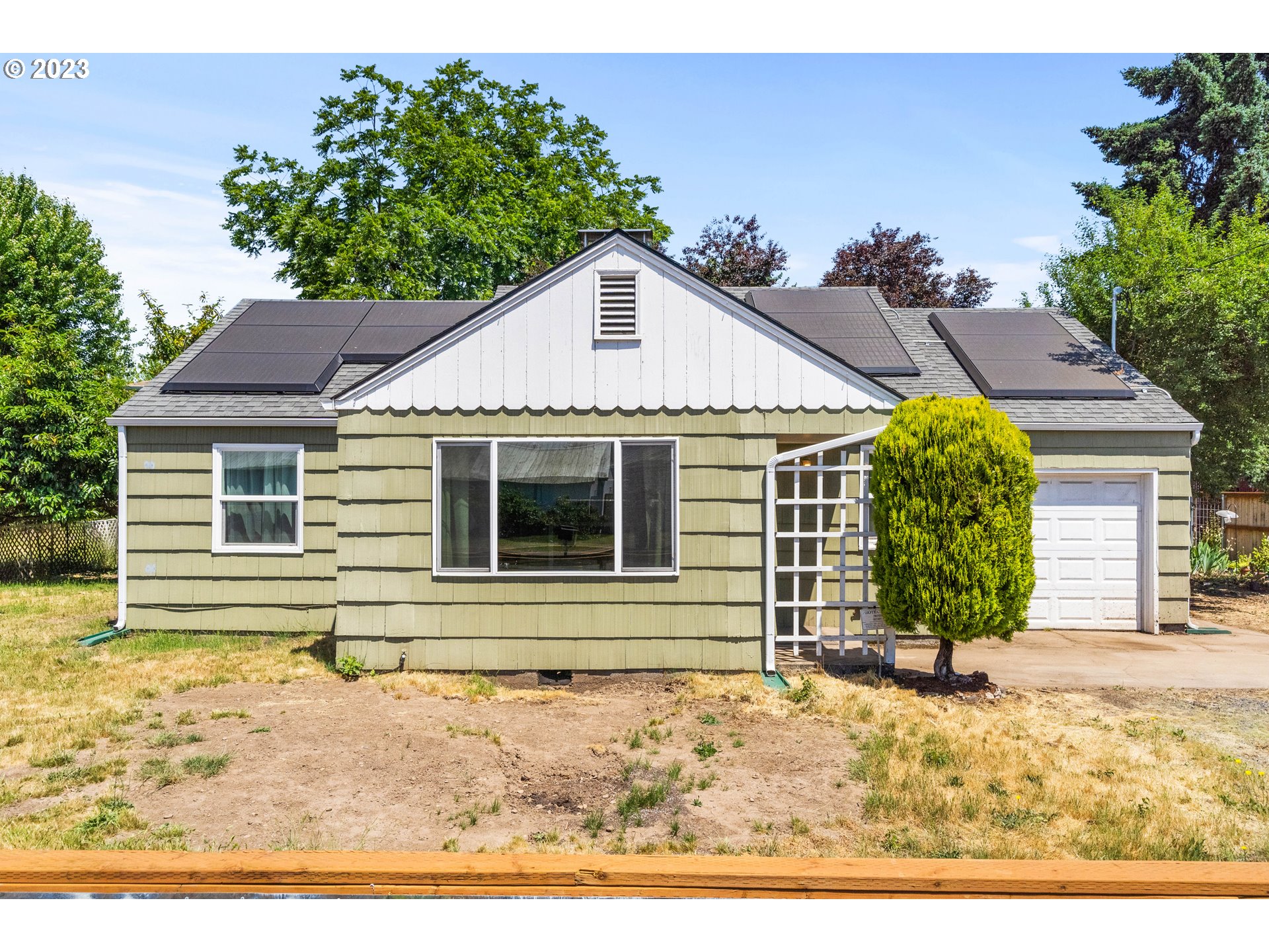 165 Airport Road Lebanon, OR 97355 - Photo 1 of 26 Gallery Image 1