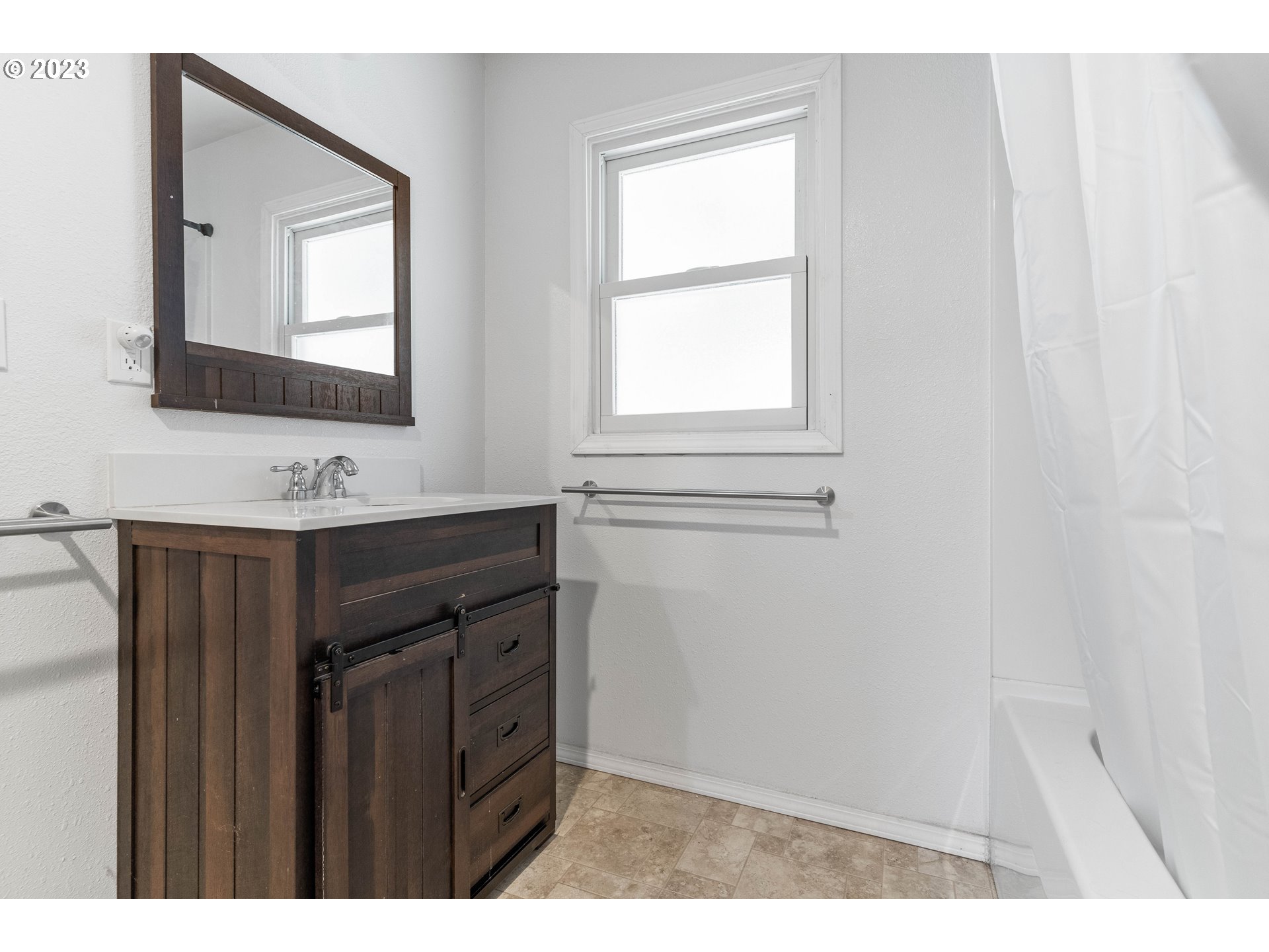 165 Airport Road Lebanon, OR 97355 - Photo 19 of 26 Gallery Image 19