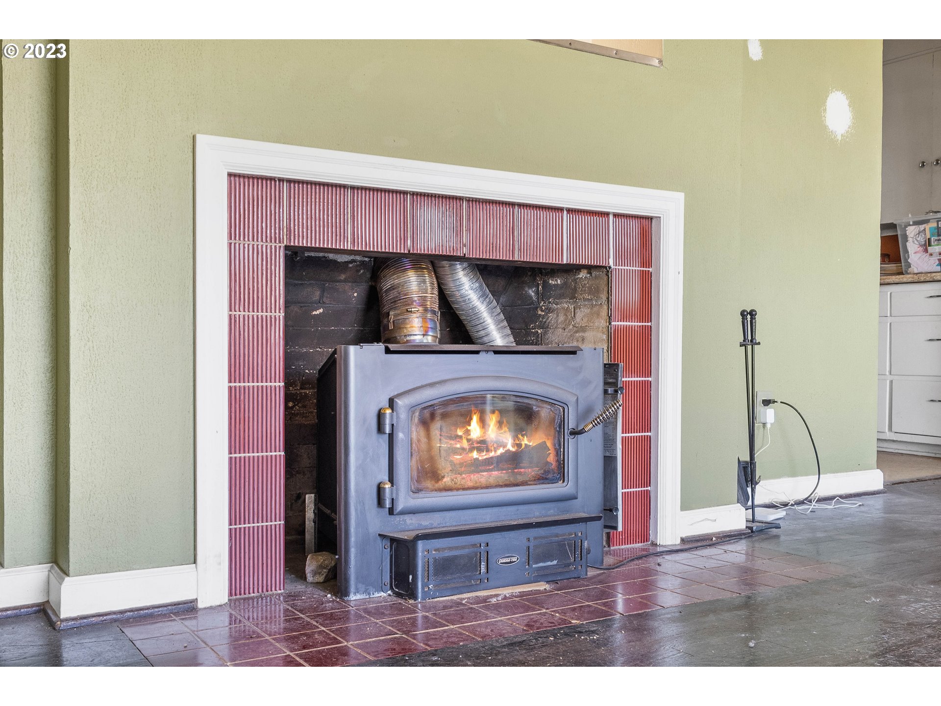 165 Airport Road Lebanon, OR 97355 - Photo 6 of 26 Gallery Image 6
