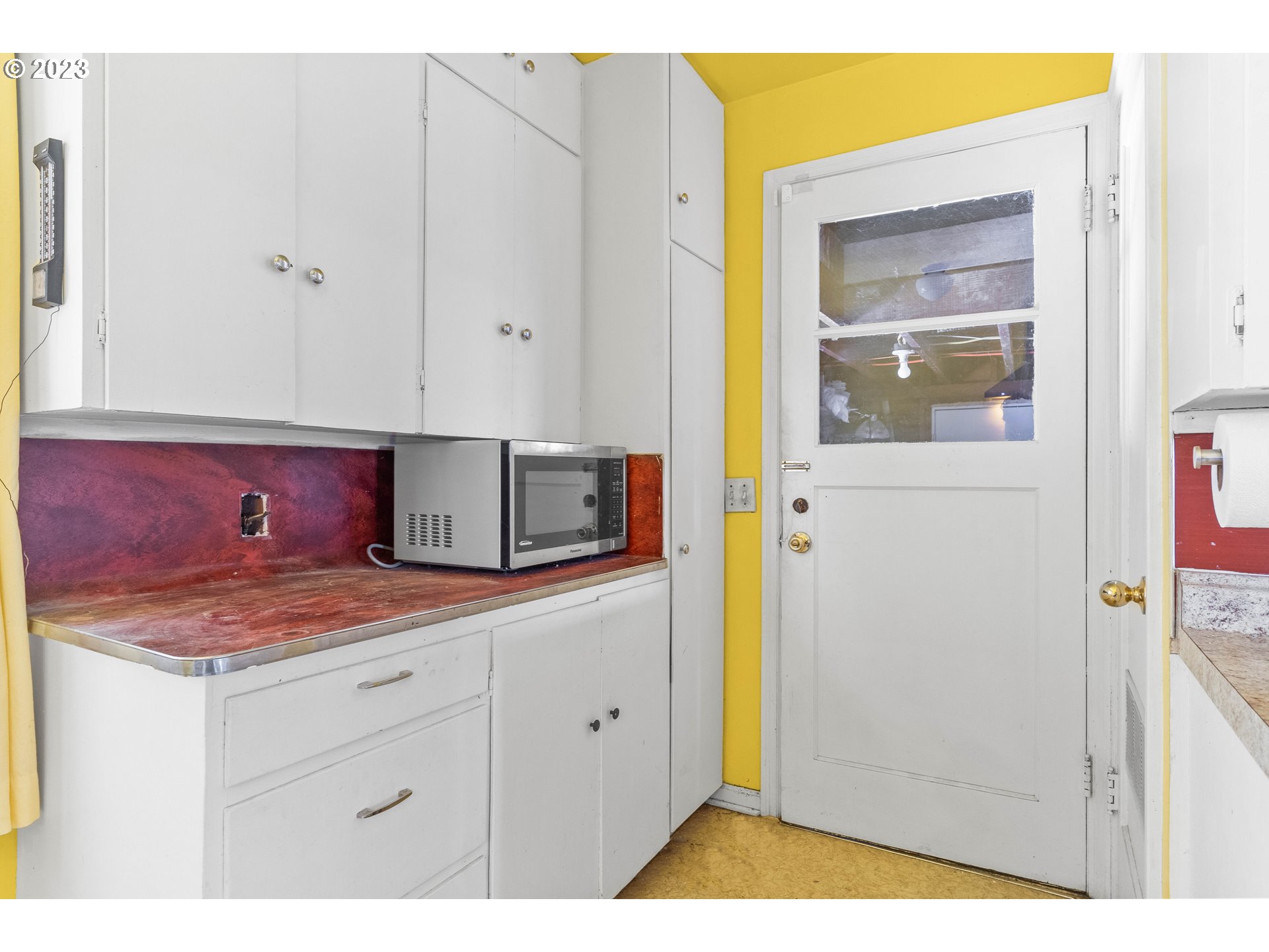 165 Airport Road Lebanon, OR 97355 - Photo 10 of 26 Gallery Image 10