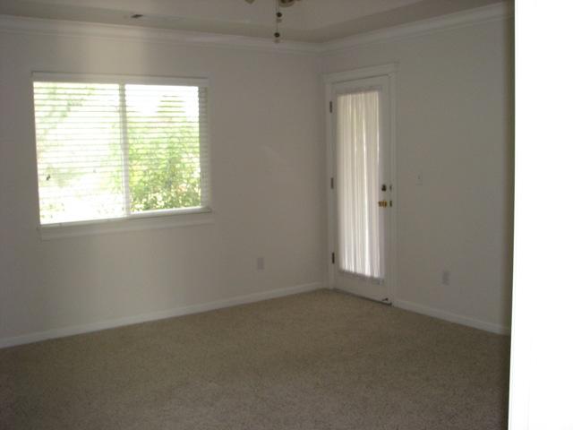 7550 Pit Road Redding, CA 96001 - Photo 10 of 20 an empty room with a window