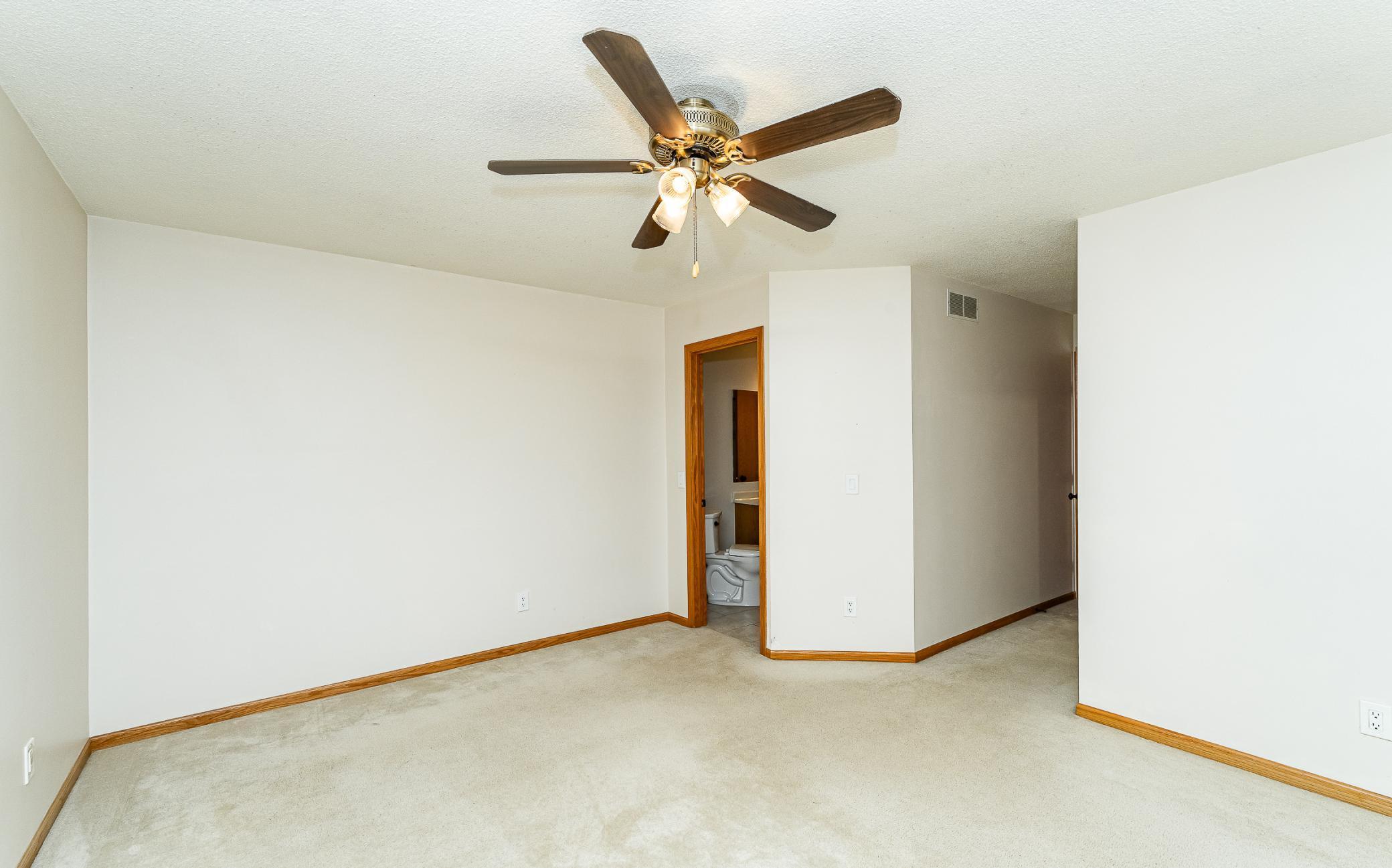 2608 Tuxedo Lane Northwest Rochester, MN 55901 - Photo 18 of 27