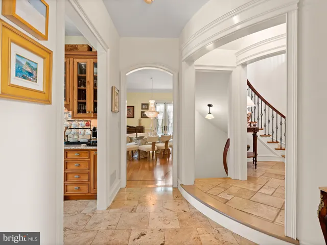 a view of a hallway with a entryway