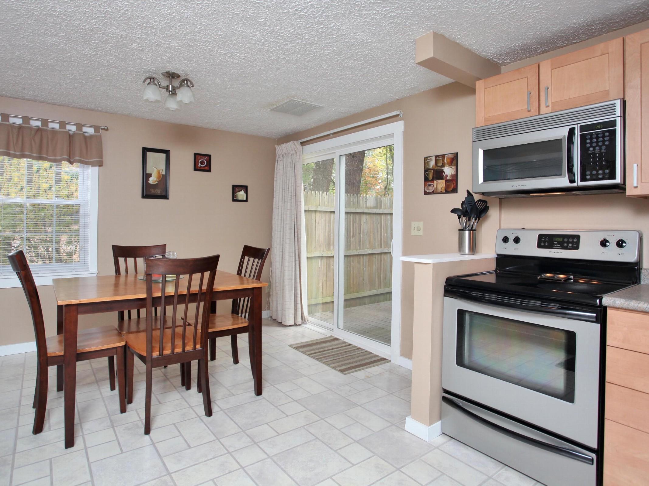1 Munroe Lane, Unit 1 Topsham, ME 04086 - Photo 9 of 15 ANDREWS_11181_P09_118887