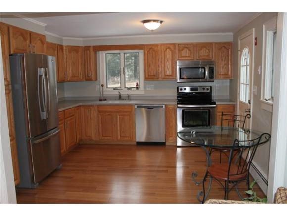5 Epping Woods Road Epping, NH 03042 - Photo 2 of 12