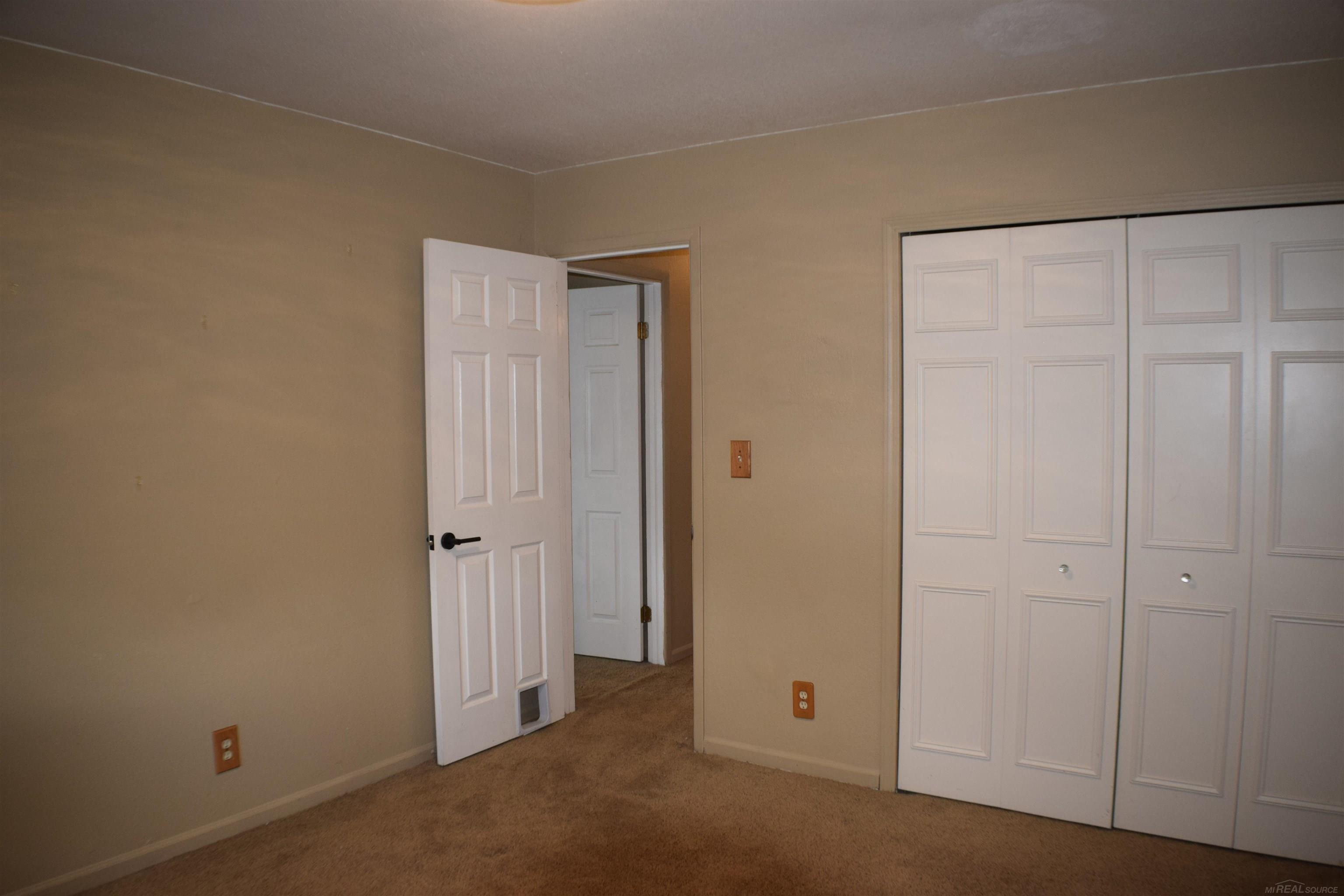 3944 Hunters Ridge Drive, Unit 2 Lansing, MI 48911 - Photo 28 of 32