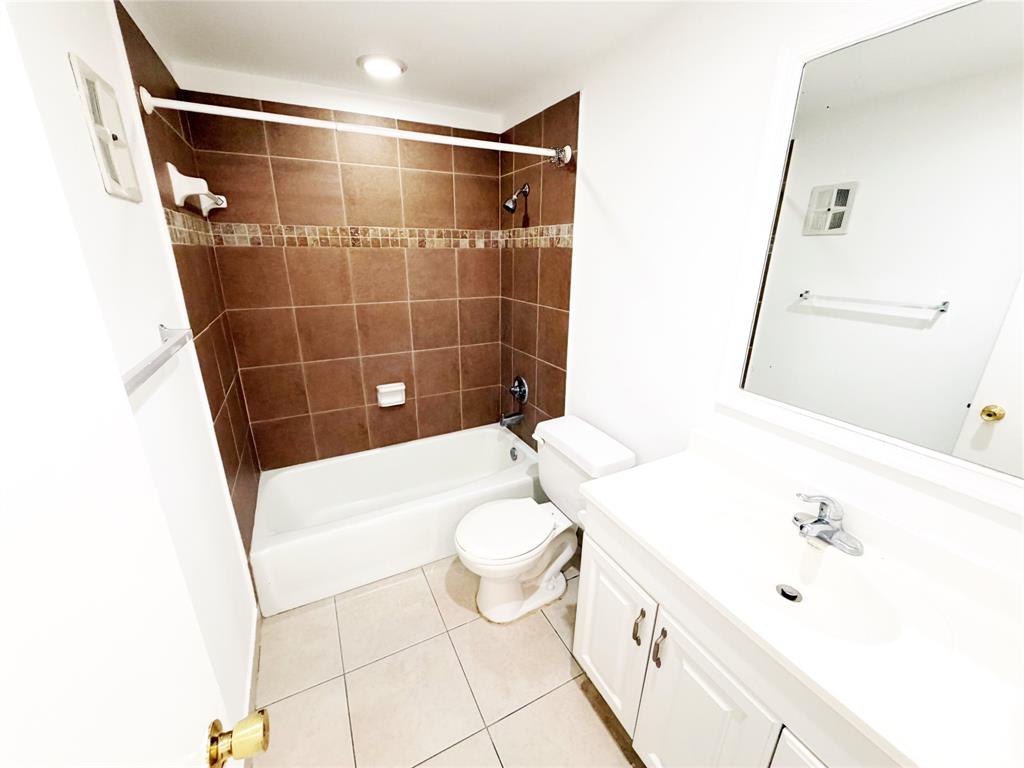 640 Northwest 13th Street, Unit 26 Boca Raton, FL 33486 - Photo 18 of 23